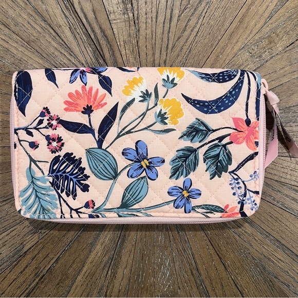 Vera Bradley Cotton Deluxe Large Travel Wallet Paradise Coral RFID Zip Pink NEW - Picture 3 of 12